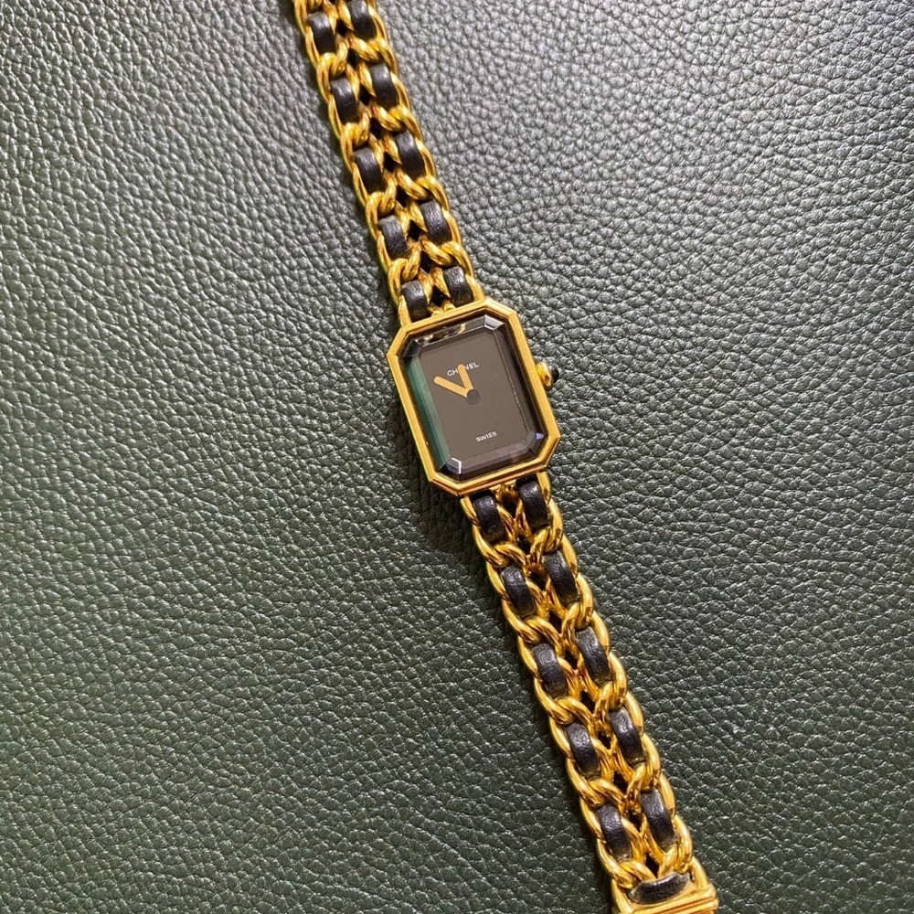 Chanel pre-owned Première 20mm